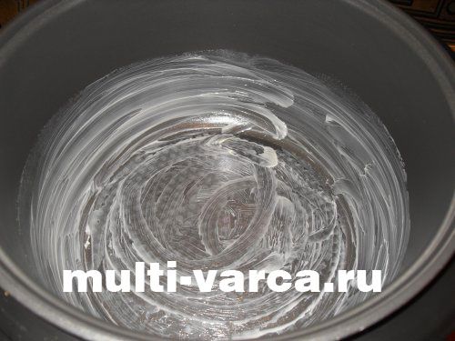 Медовий торт у мультиварці